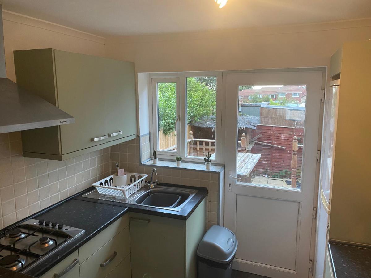 Montrose - Perfect Contractor Stay, Own Driveway, 3 Bedrooms Gateshead Buitenkant foto